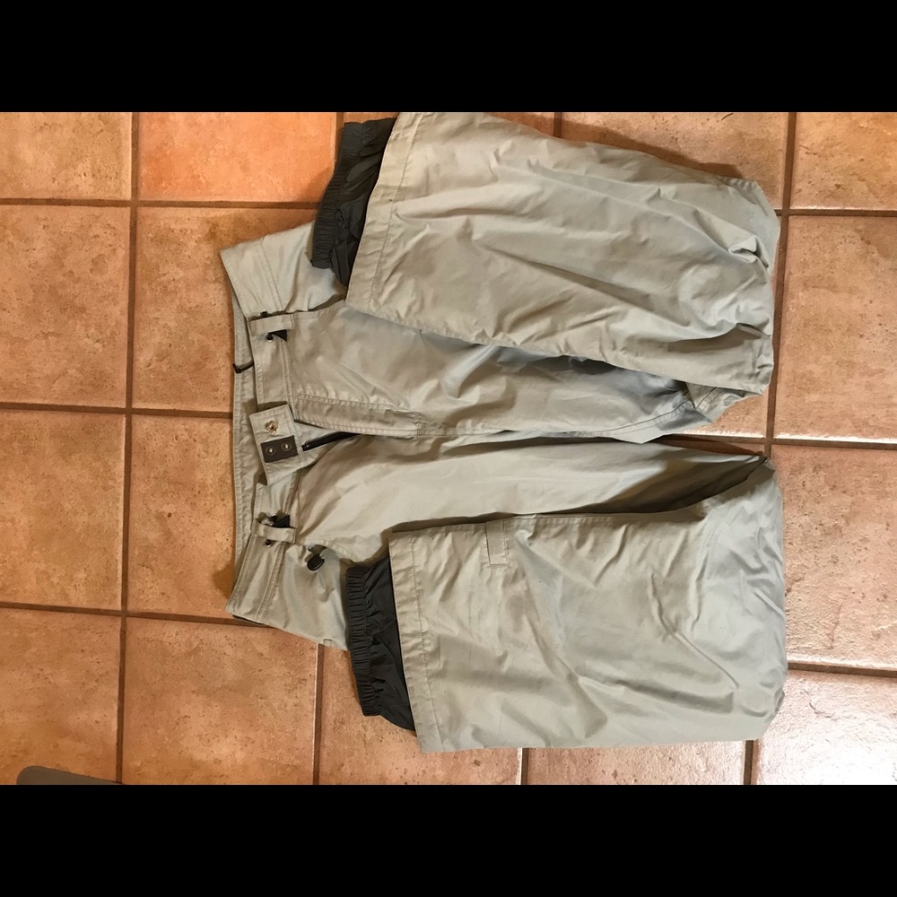 Snowboard pants